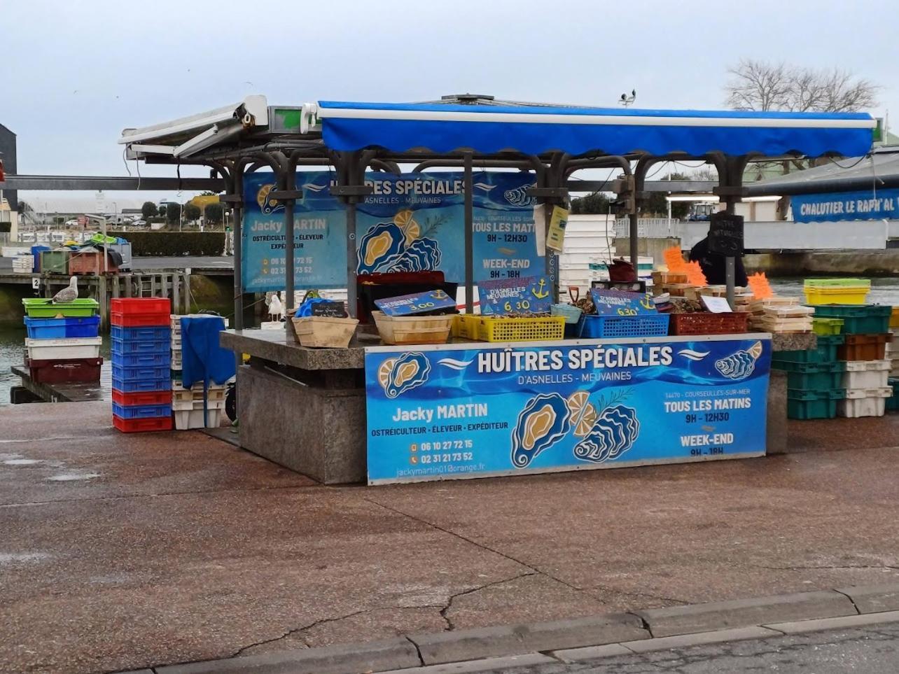 Le 501 F2 De Plain-Pied Avec Terrasse Lägenhet Courseulles-sur-Mer Exteriör bild