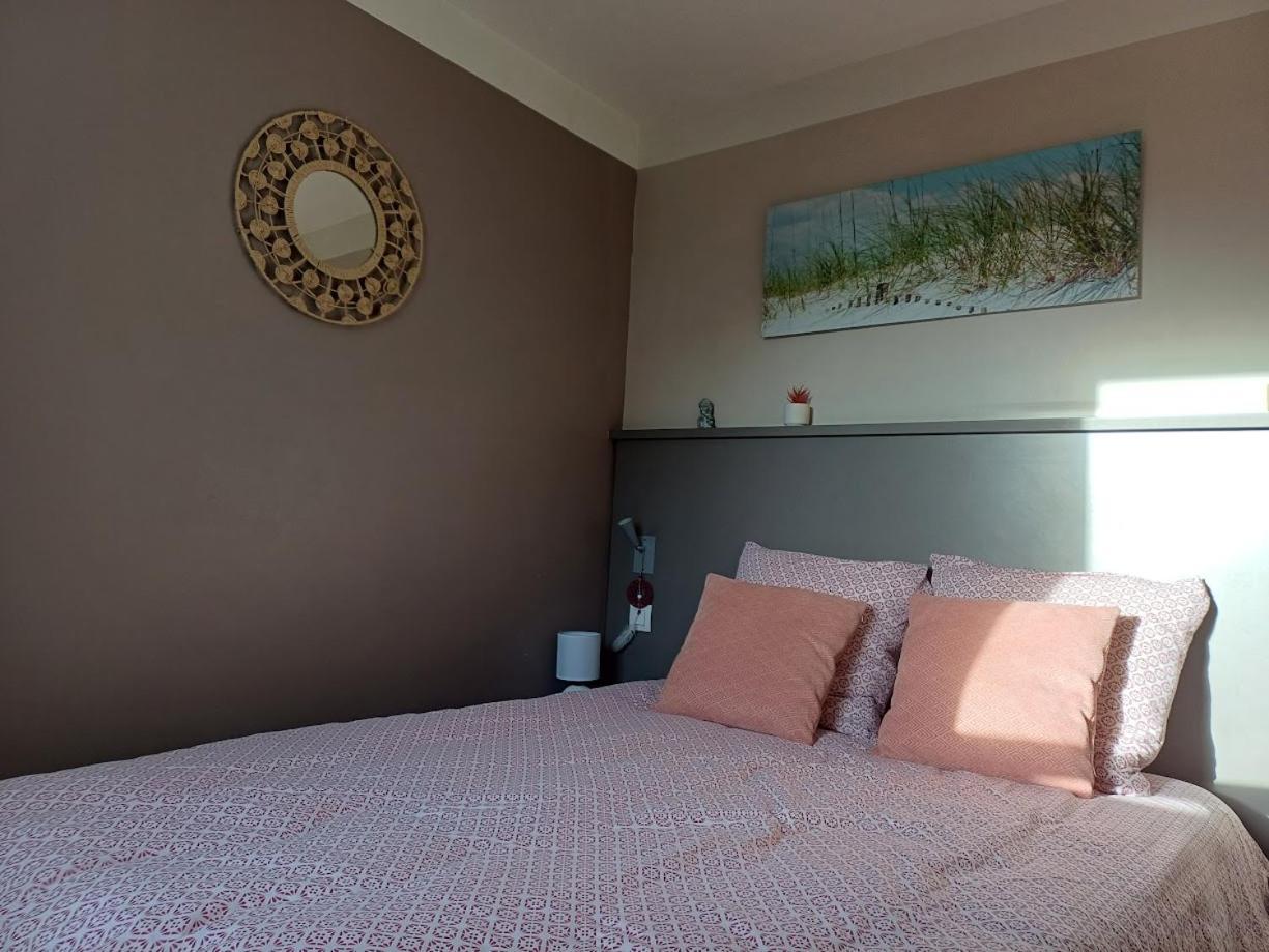 Le 501 F2 De Plain-Pied Avec Terrasse Lägenhet Courseulles-sur-Mer Exteriör bild